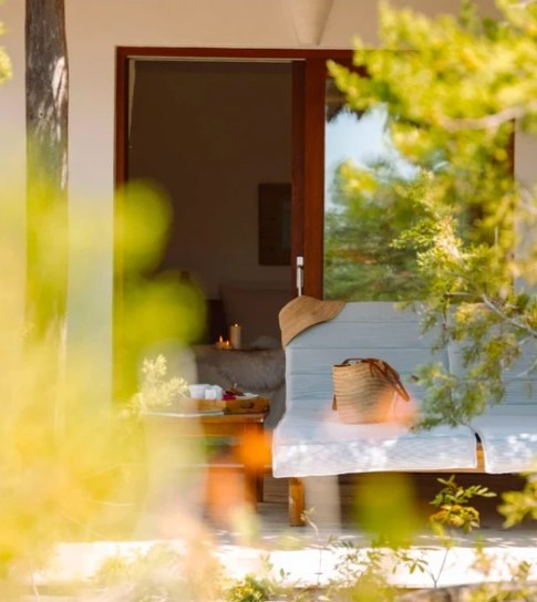 Shared room with garden view